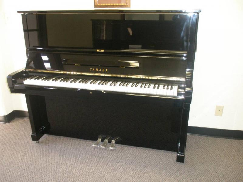 YAMAHA U3 REFURBISHED